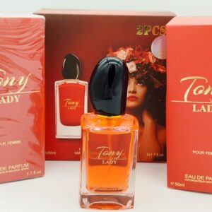 عطر "Tany Lady" هو عطر فاخر يعكس الأناقة والجاذبية بأسلوب عصري ومتطور. يتميز بتركيبته الفريدة التي تجمع بين الروائح الزهرية والفواكه المنعشة، مما يمنحك شعوراً بالإشراق والنقاء. يبدأ العطر بمقدمة من البرغموت والليمون المنعش، يتبعها قلب زهور الياسمين والمسك الناعم الذي يضفي لمسة من الأنوثة والرقة. أما القاعدة، فتتكون من مزيج دافئ من خشب الصندل والفانيليا التي تعزز استمرارية العطر وعمق تأثيره.