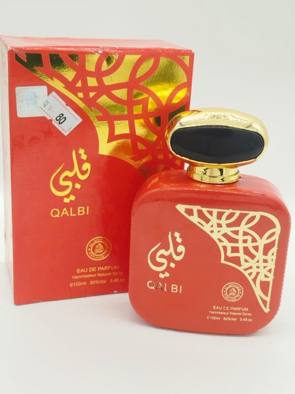 انغمسي في عالم ساحر من الأنوثة والجاذبية مع عطر "قلبي"، العطر الذي يجسد أروع معاني الحب والجمال في كل نفحة.