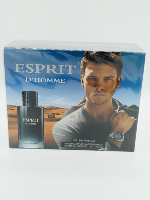 انطلق في رحلةٍ عطريةٍ لا تُنسى مع عطر Esprit D'Homme، العطر الذي يجسد جوهر الأناقة الفرنسية والرّجولة العصرية. مزيجٌ فريدٌ من النفحات العطرية، يخلق هالةً من الجاذبية والثقة لا تقاوم.