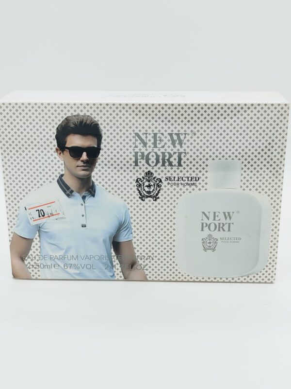 انطلق في رحلةٍ عطريةٍ لا تُنسى مع عطر NEW PORT Selected Pour Homme، العطر الذي يجسد جوهر الأناقة والرّجولة العصرية. مزيجٌ فريدٌ من النفحات العطرية، يخلق هالةً من الجاذبية والثقة لا تقاوم.