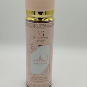 استمتعي بتجربة عطرية ساحرة تأسر الحواس مع عطر "Valentine Secret - Ameerat Al Arab". هذا العطر الأنثوي الراقي يجمع بين سحر الأنوثة وجاذبية العطور الشرقية، ليعكس شخصيتكِ الملكية والمميزة.